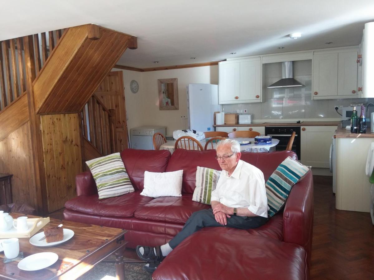 The Old School Caeathro, Snowdon, Eryri And Yr Wydffa Cottages Карнарвон Экстерьер фото