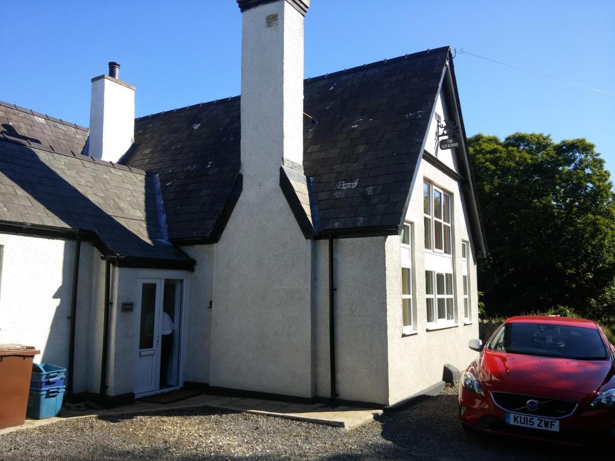 The Old School Caeathro, Snowdon, Eryri And Yr Wydffa Cottages Карнарвон Экстерьер фото